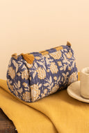 Linen Evadne Quilted Pouch
