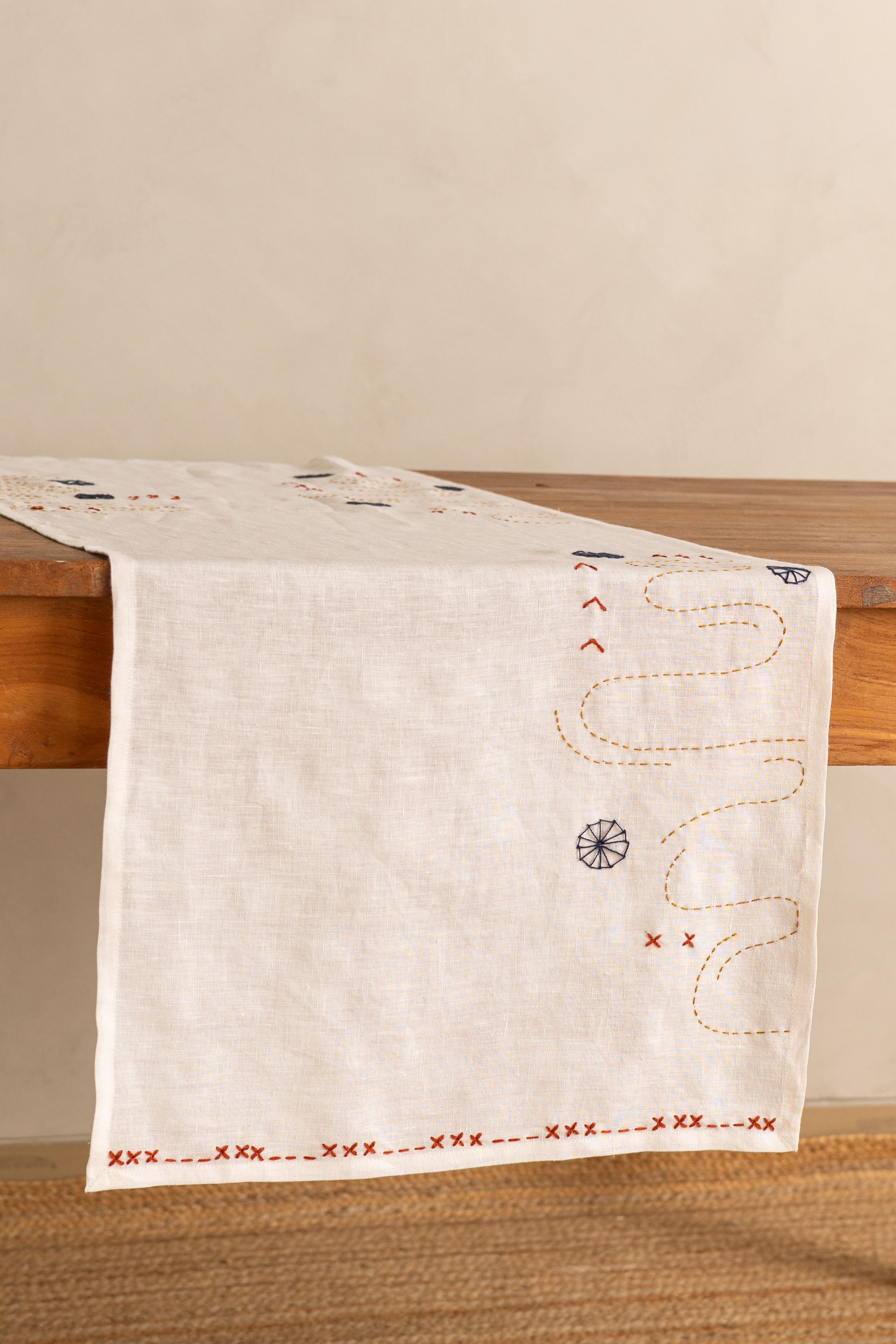 Linen Glint Table Runner