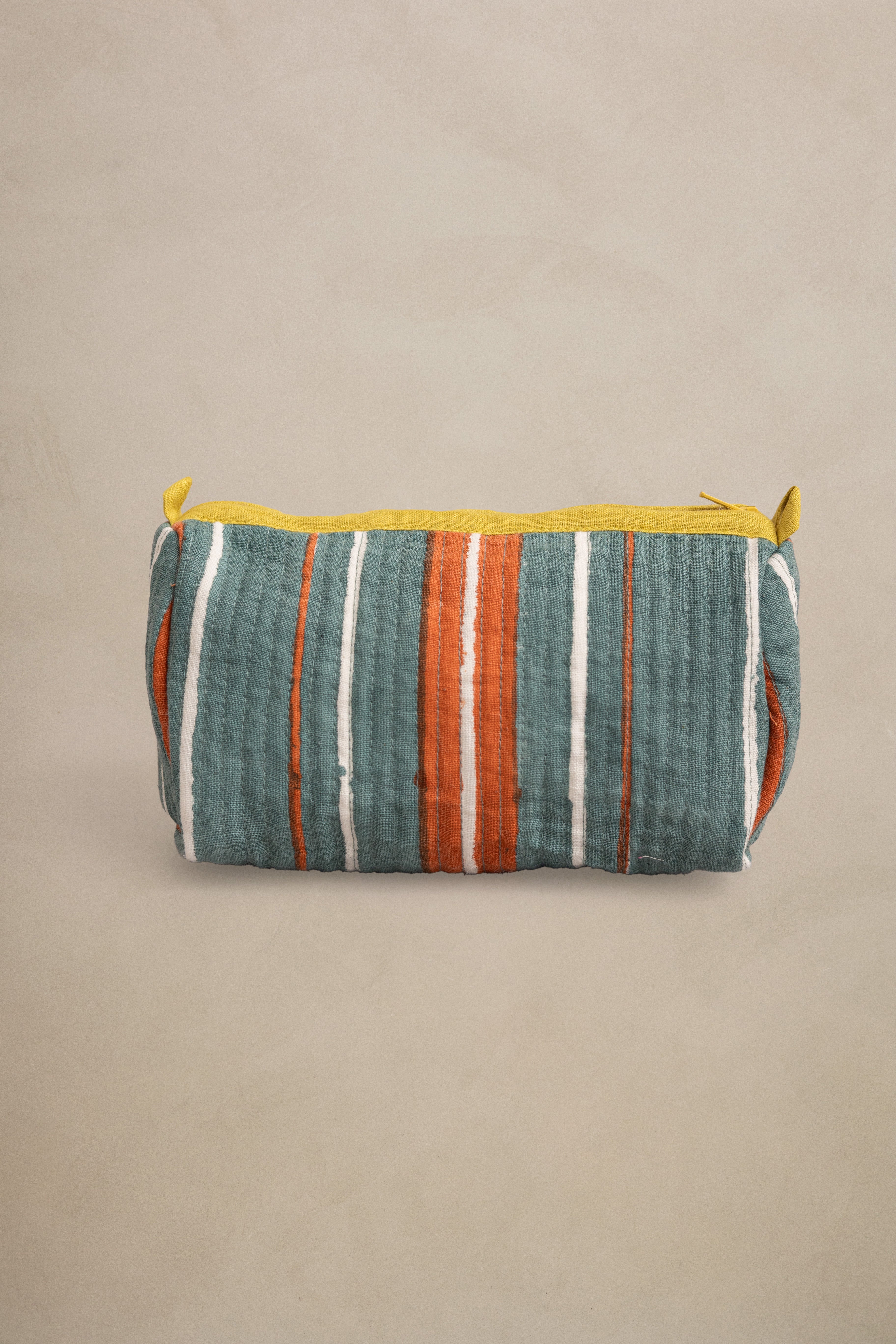Linen Vista Quilted Pouch