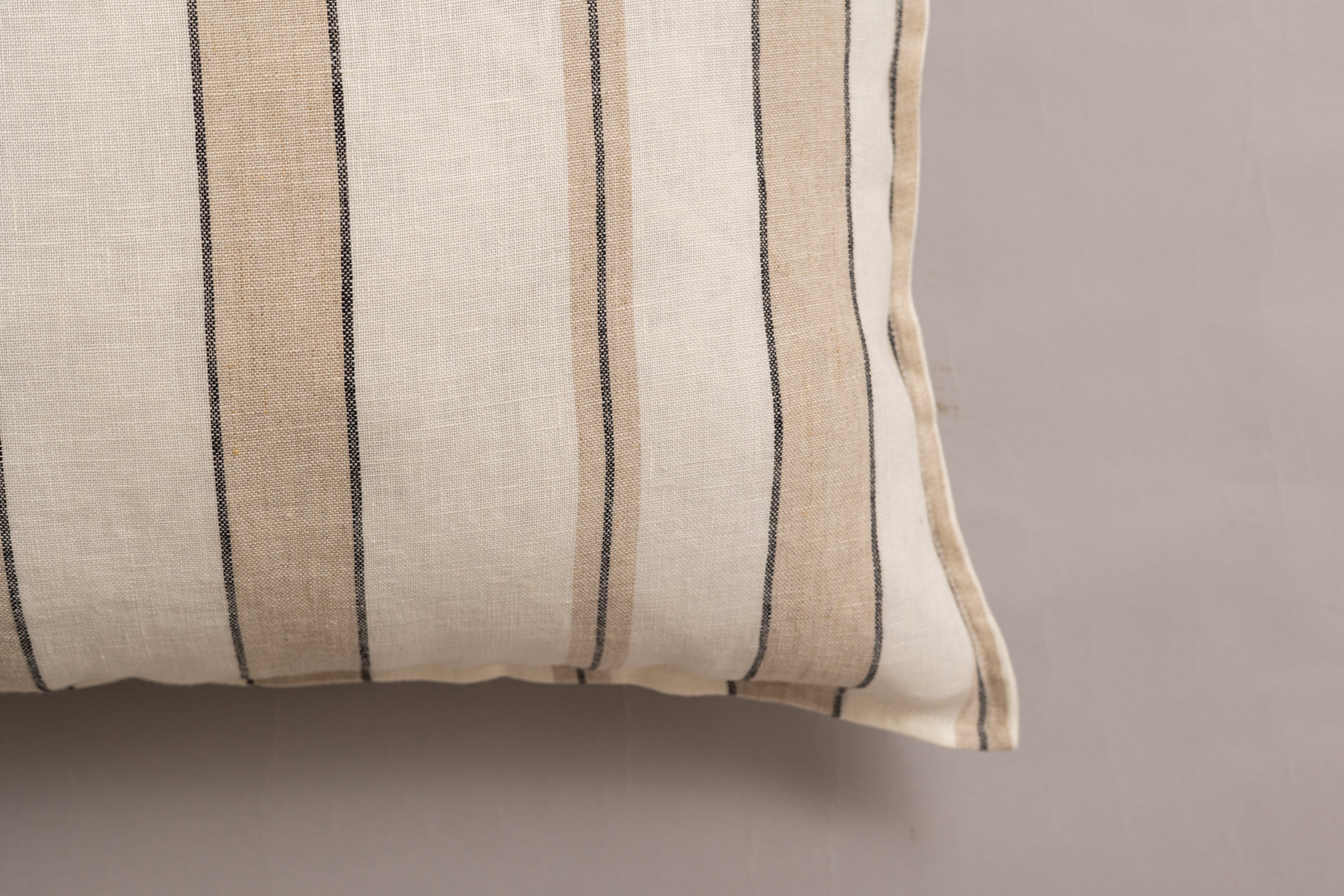 Linen Kester Cushion Cover