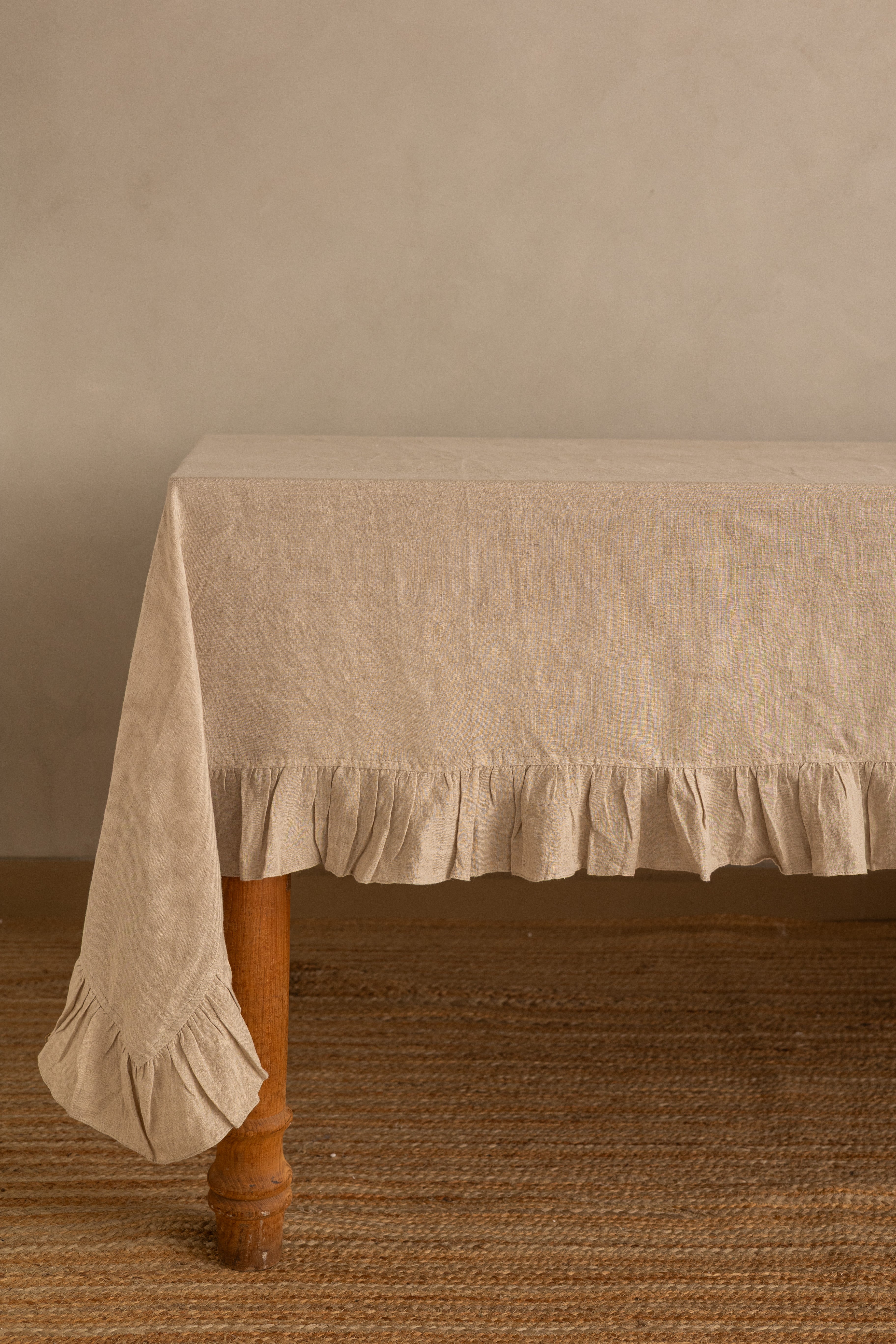 Linen Ruffle Medley Tablecloth