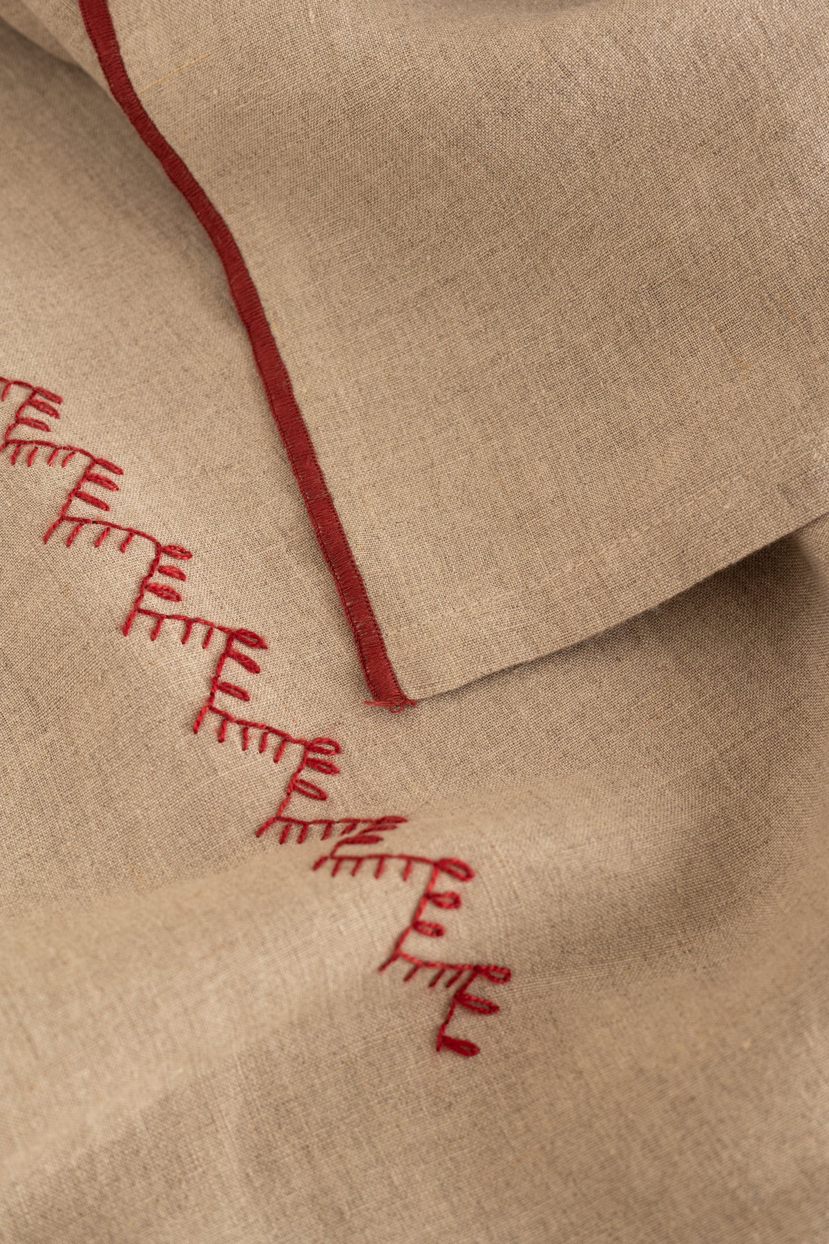 Linen Elements Tablecloth