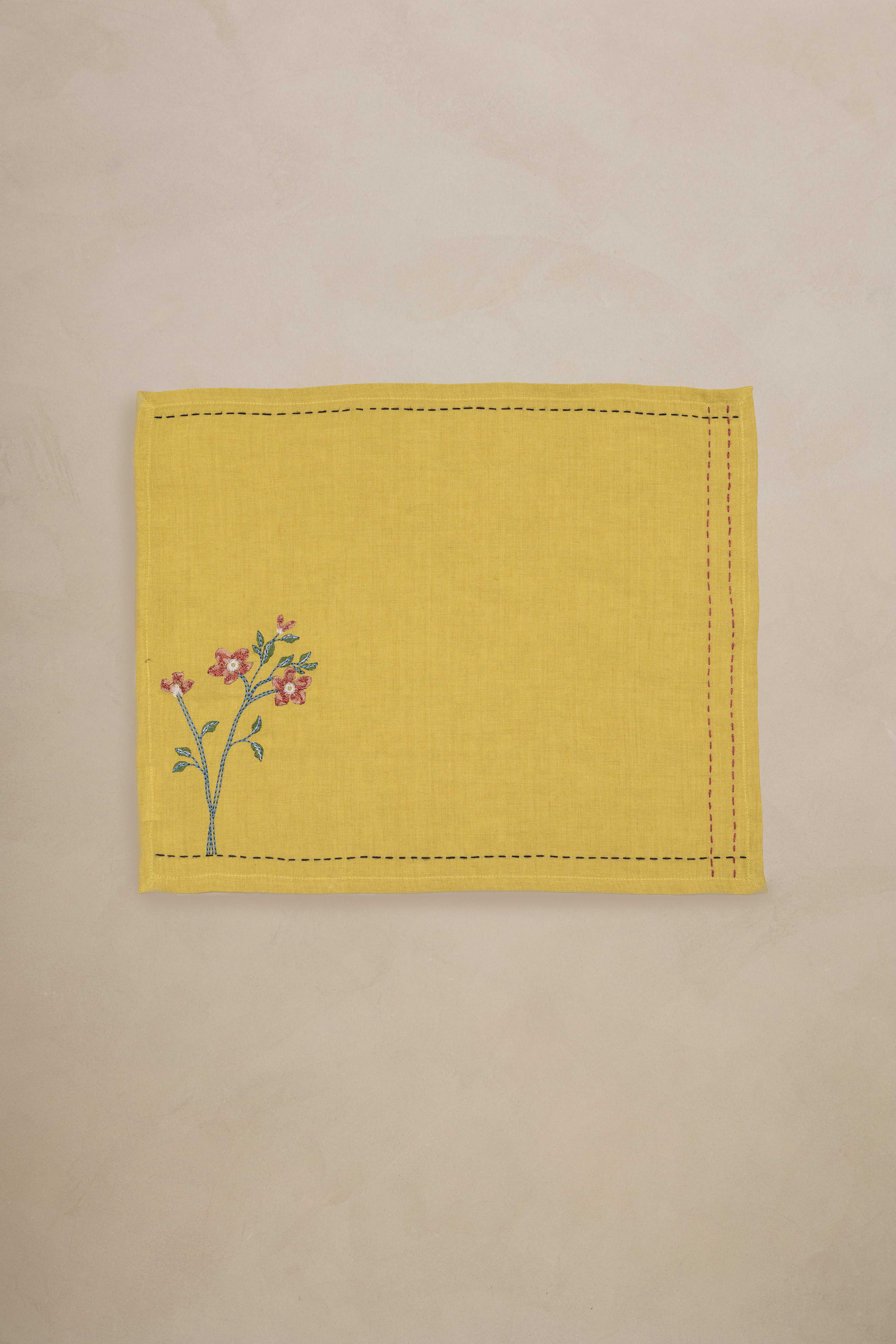Linen Tendril Placemat Set
