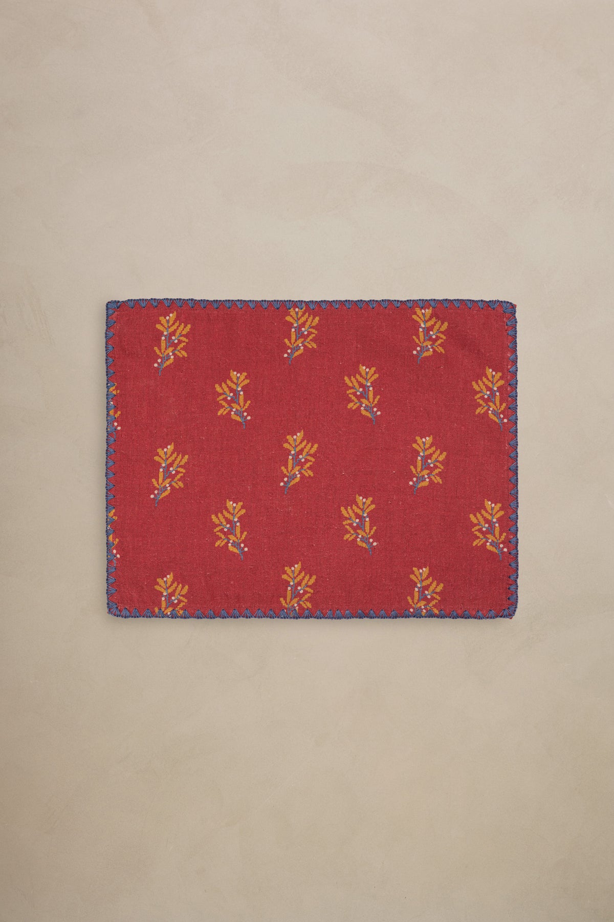 Linen Holly Placemat Set