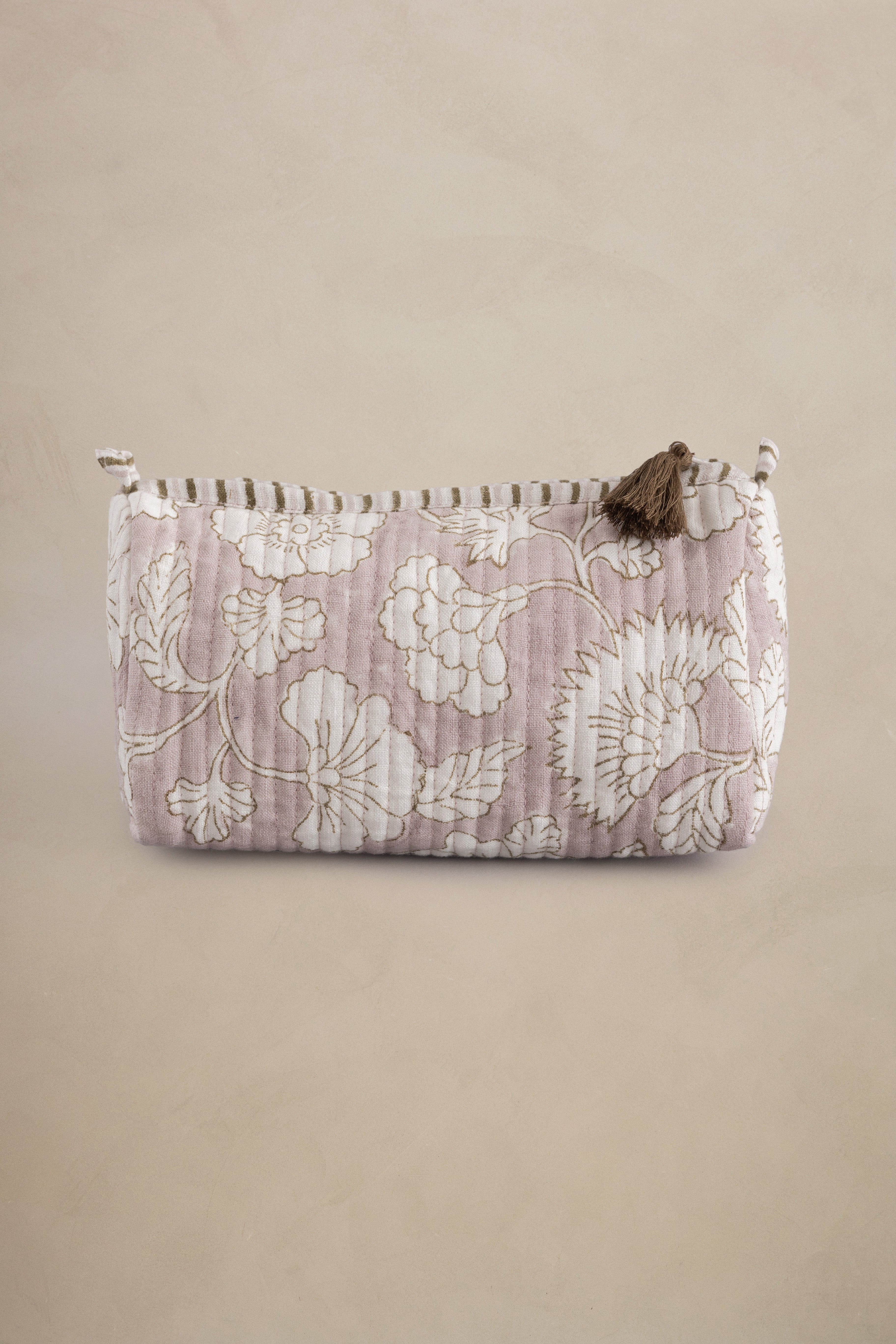 Linen Athena Quilted Pouch
