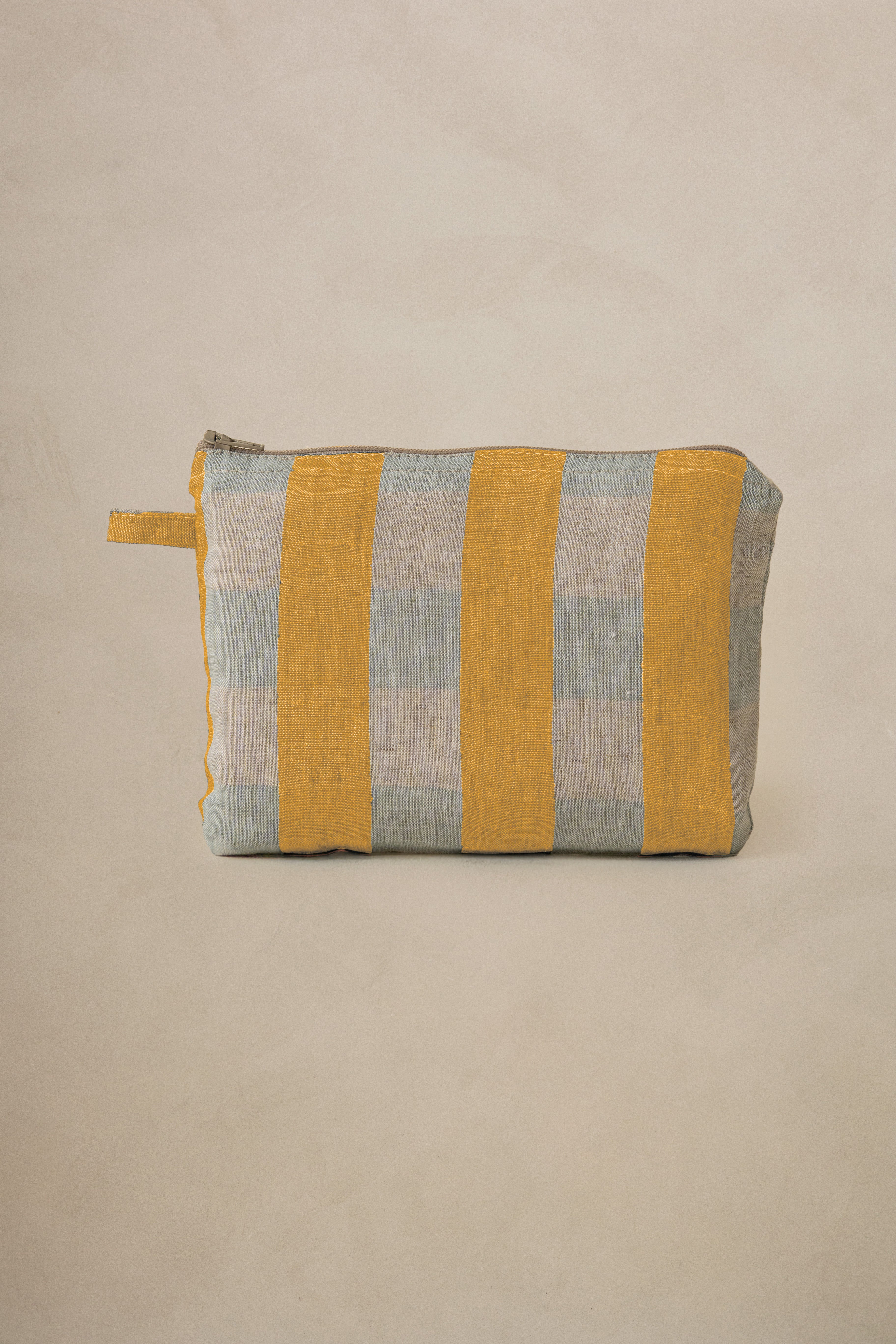 Linen Clara Small Pouch