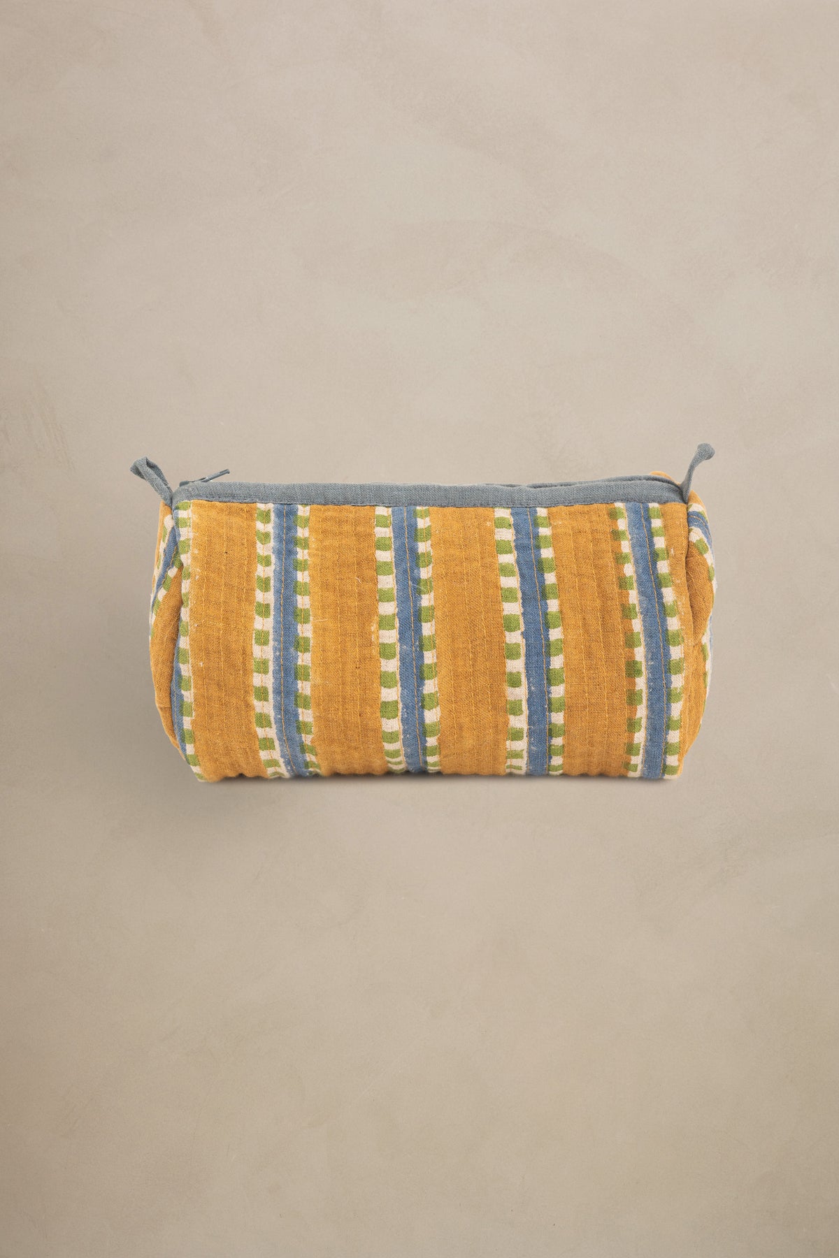 Linen Strata Quilted Pouch