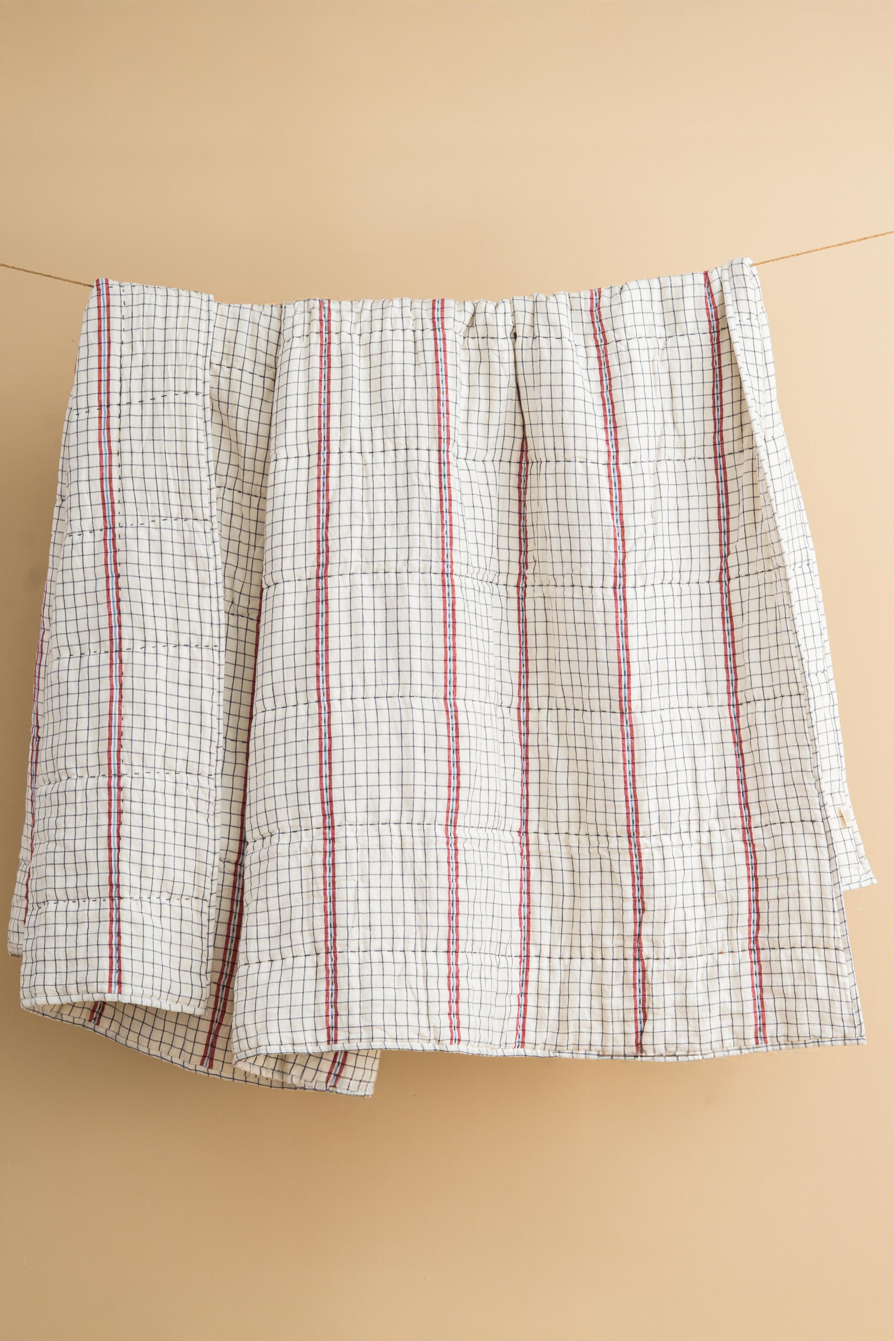 Linen Harmony Hand Quilted Quilt
