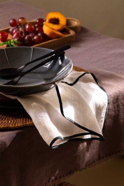 Linen Black Needled Napkin Set