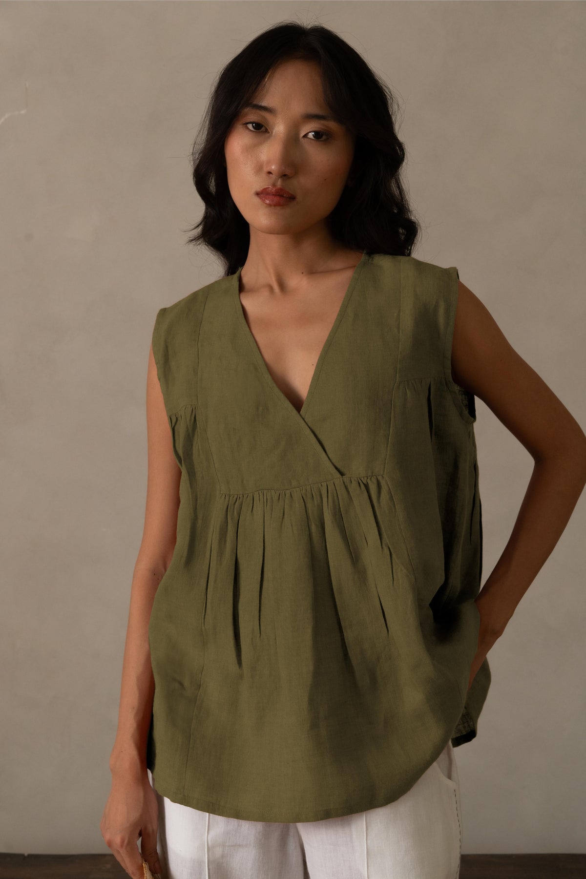 Linen Noir Top