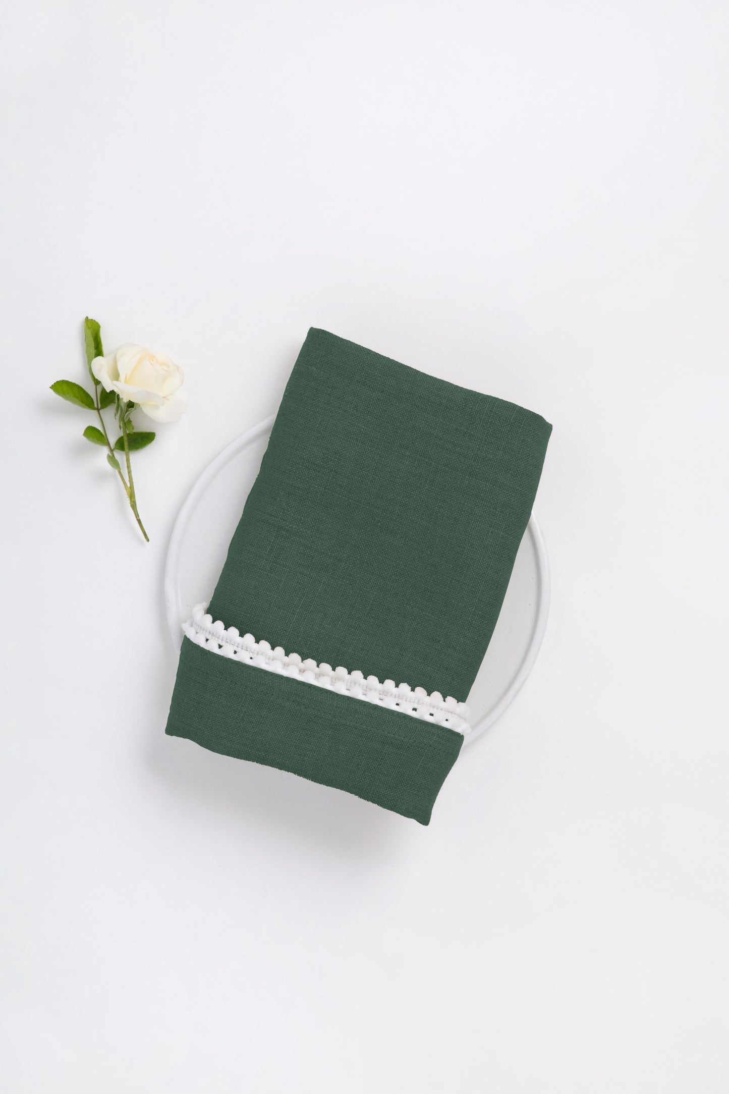 Linen Delight Lace Napkin Set