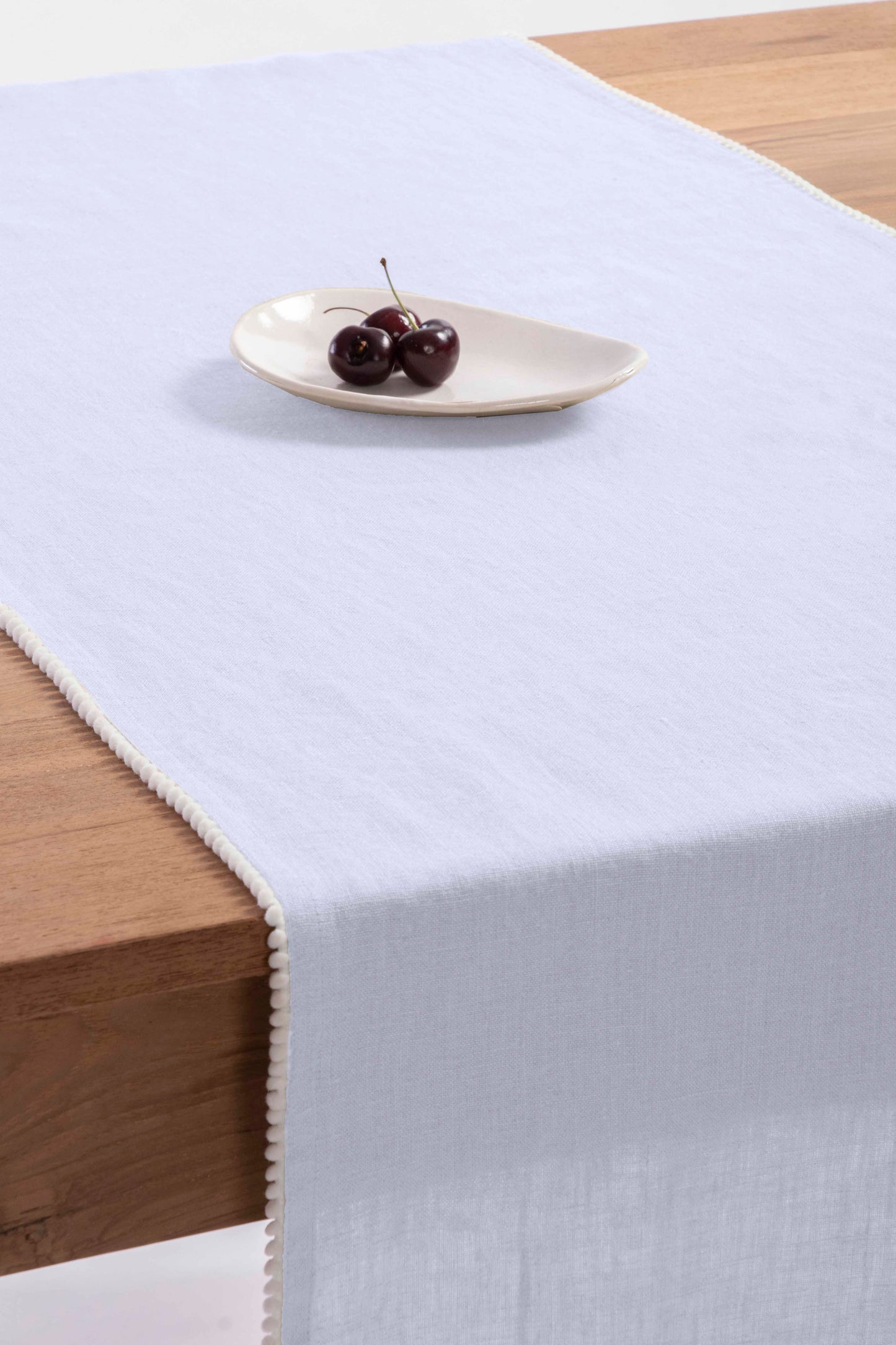 Linen Delight Lace Table Runner