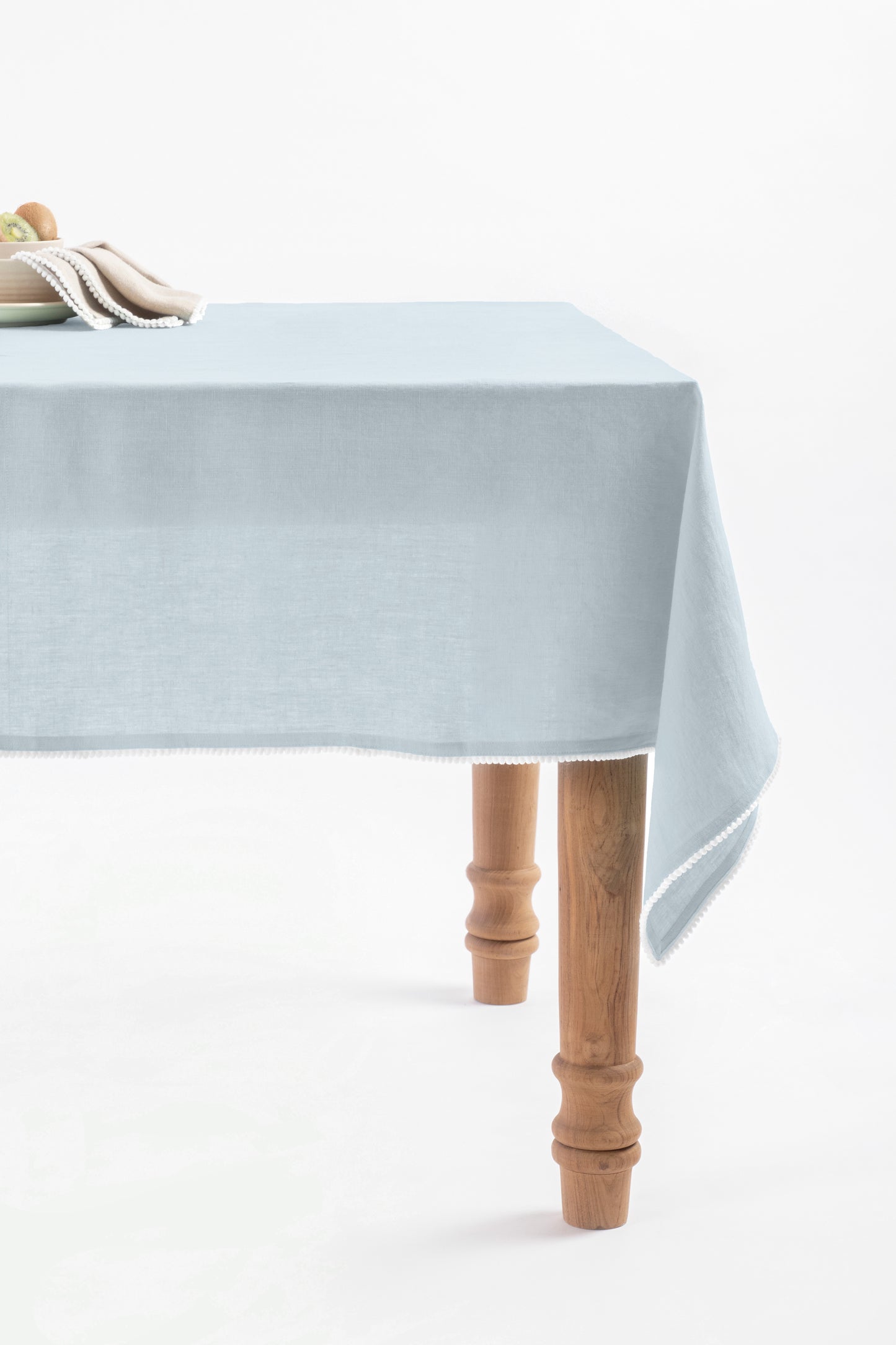 Linen Delight Lace Tablecloth