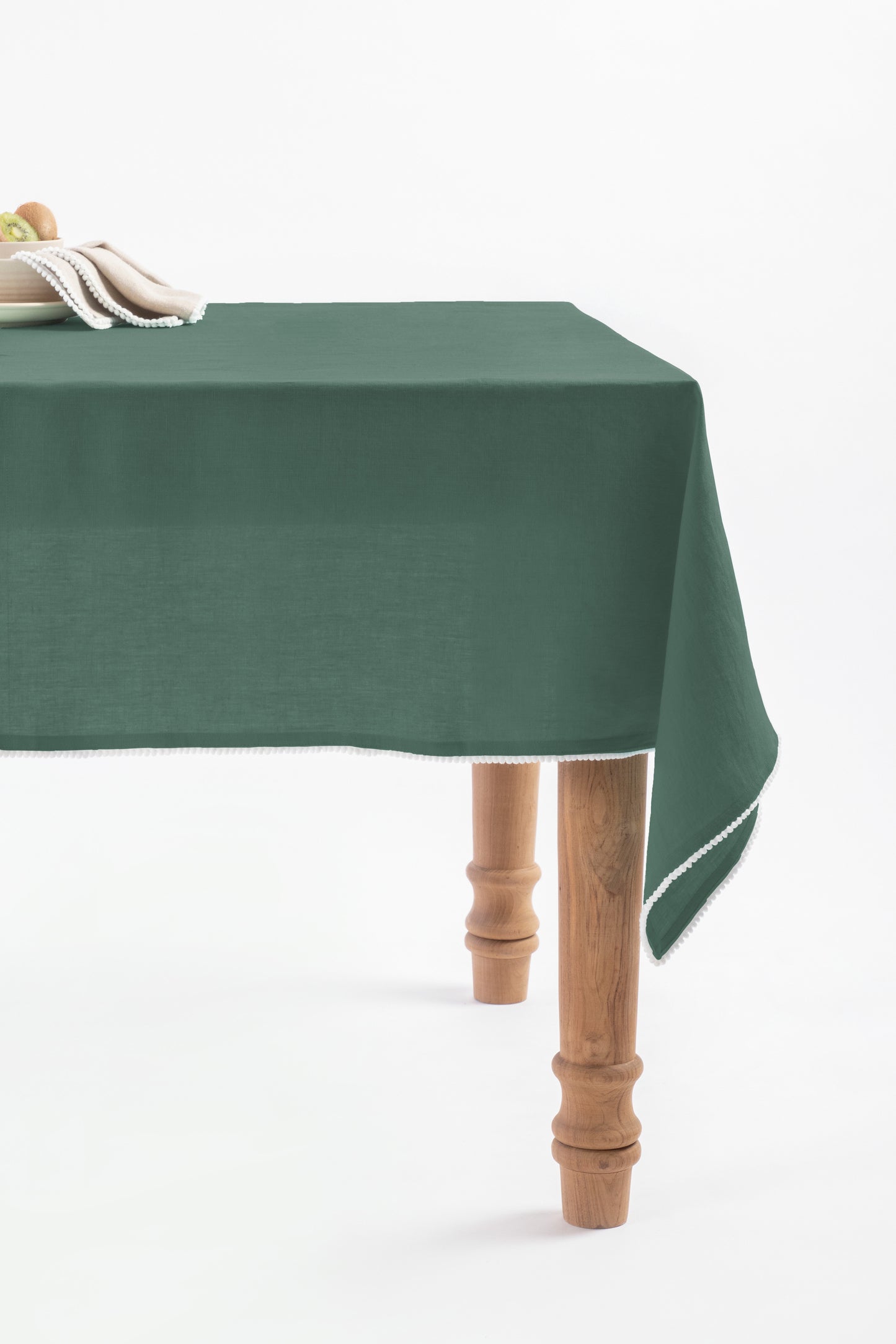 Linen Delight Lace Tablecloth