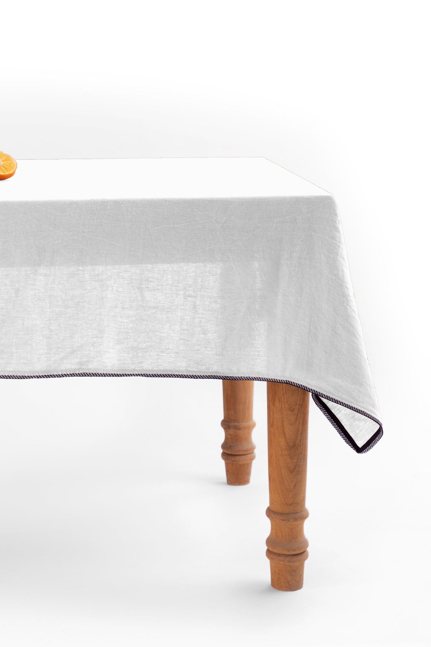 Linen Monochrome Lace Tablecloth