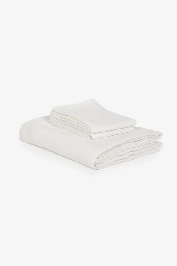 Linen Slumber Solid Bedsheet Set (Angora White)Linen Slumber Solid Bedsheet Set (Angora White)